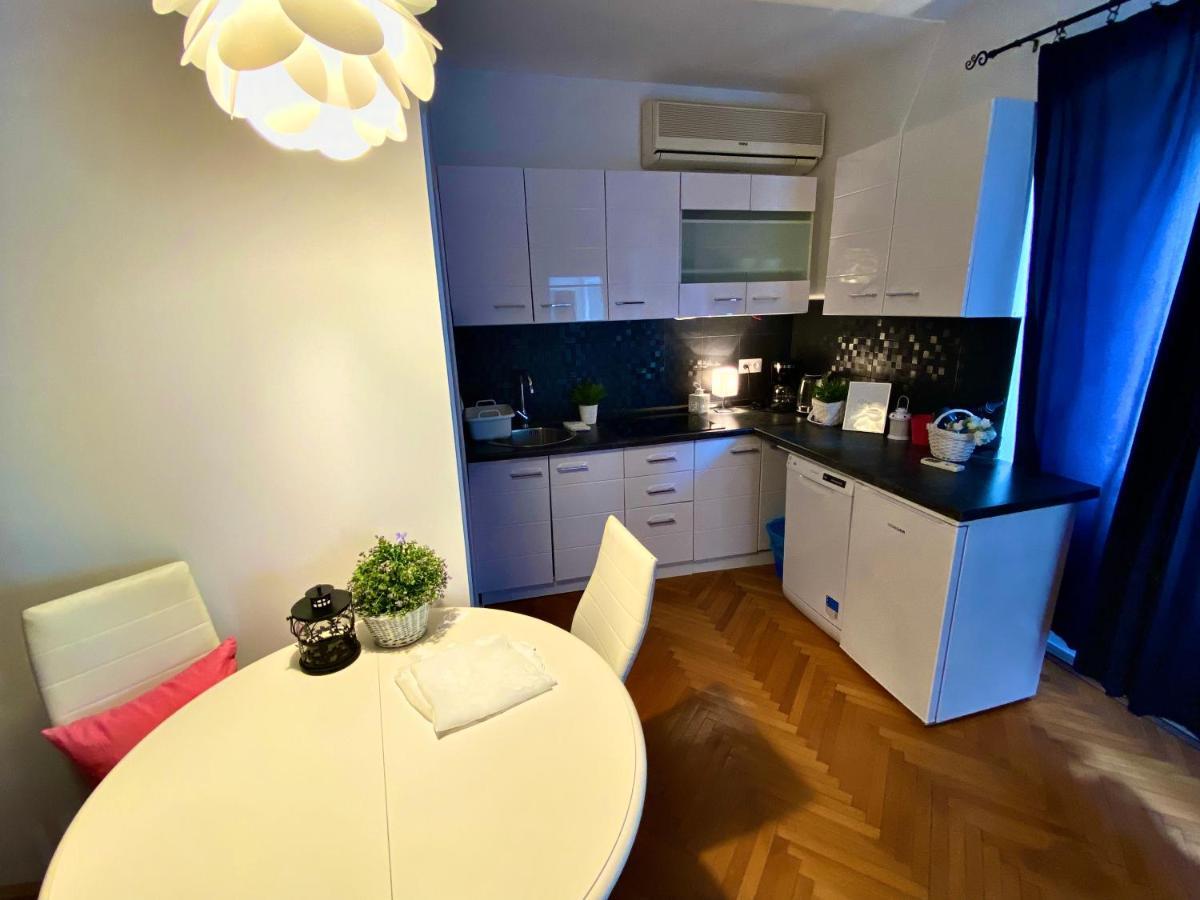 City Square Apartment Poreč Dış mekan fotoğraf